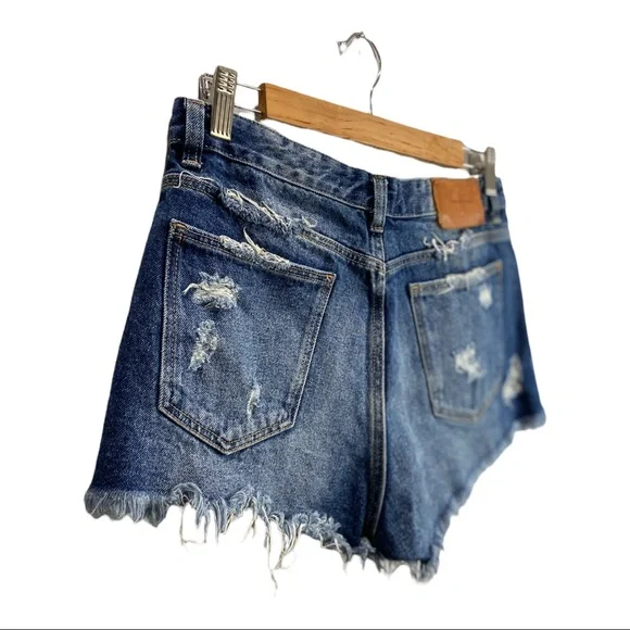 Zara Trafaluc Denimwear High Rise Distressed Shorts, Size 6 - Picture 7 of 13